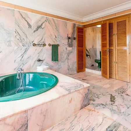 Mijas Castle 750m2, Beach, Pool, Privacy, Luxury Fuengirola