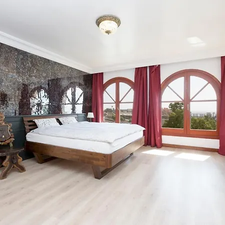 Mijas Castle 750m2, Beach, Pool, Privacy, Luxury * Fuengirola