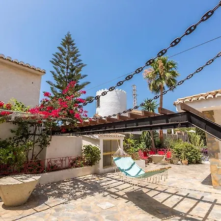 Mijas Castle 750m2, Beach, Pool, Privacy, Luxury Holiday home *